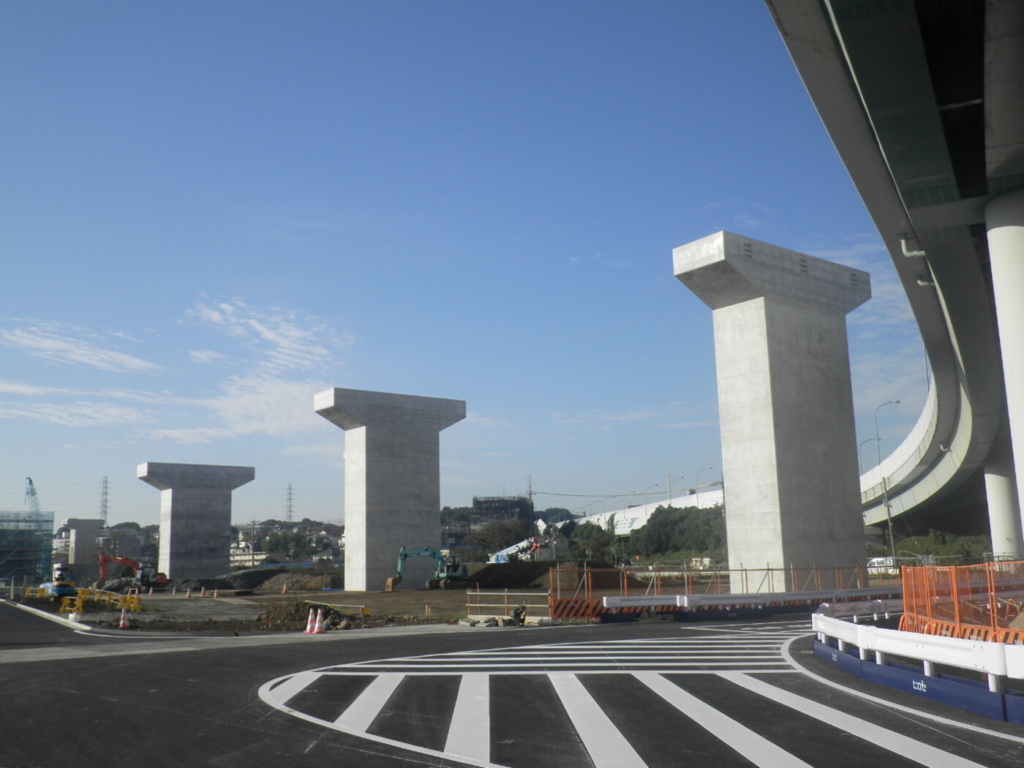 高速横浜環状北西線（下谷本地区）橋梁下部工事（その3）